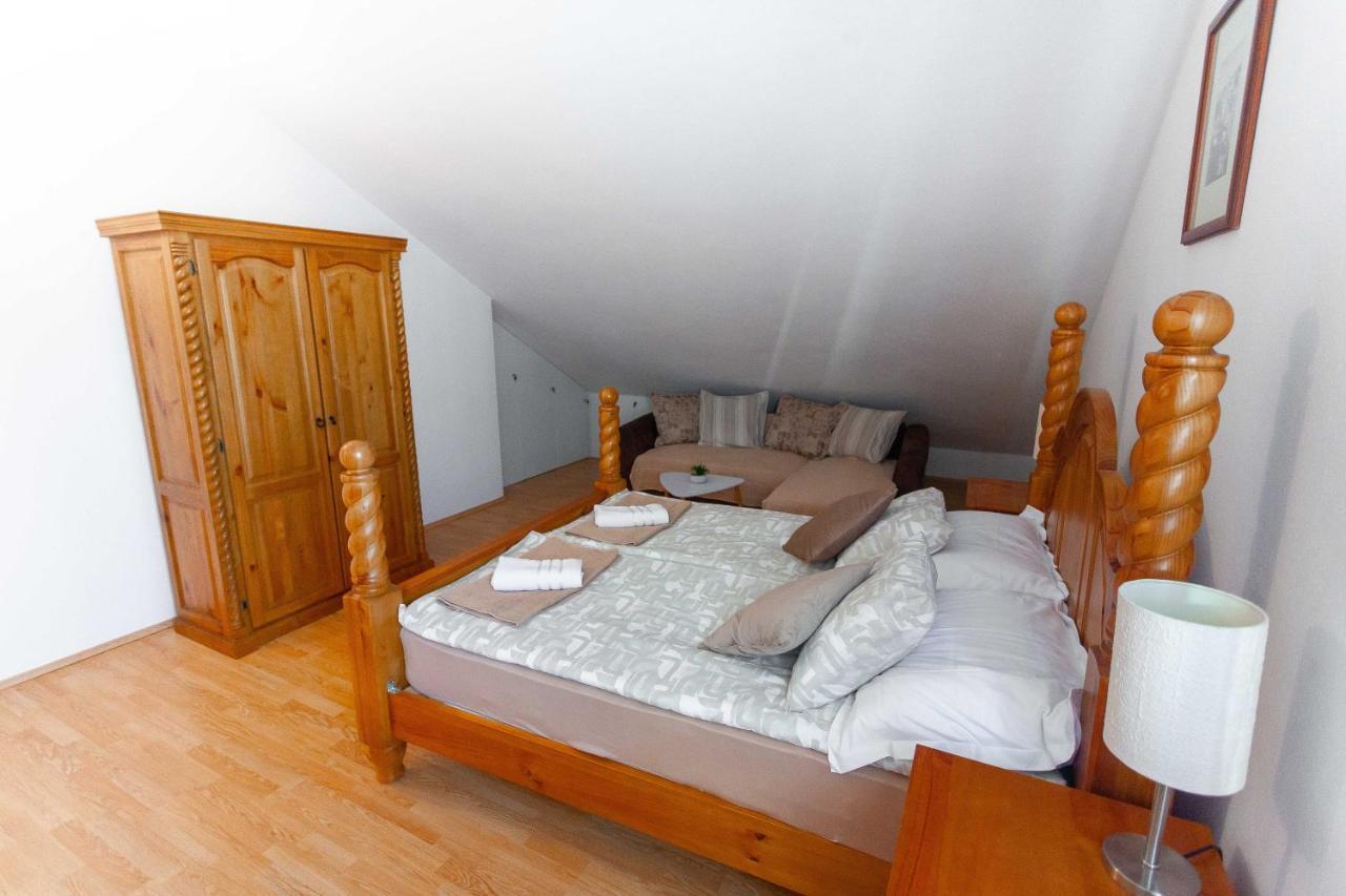 Apartment Jerry With Private Pool มิลนา ภายนอก รูปภาพ